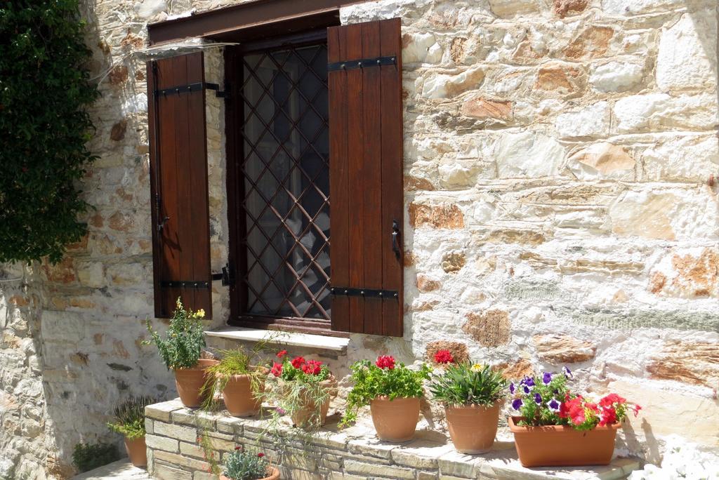 Tsorni Hill Cottage Лефокастро Экстерьер фото