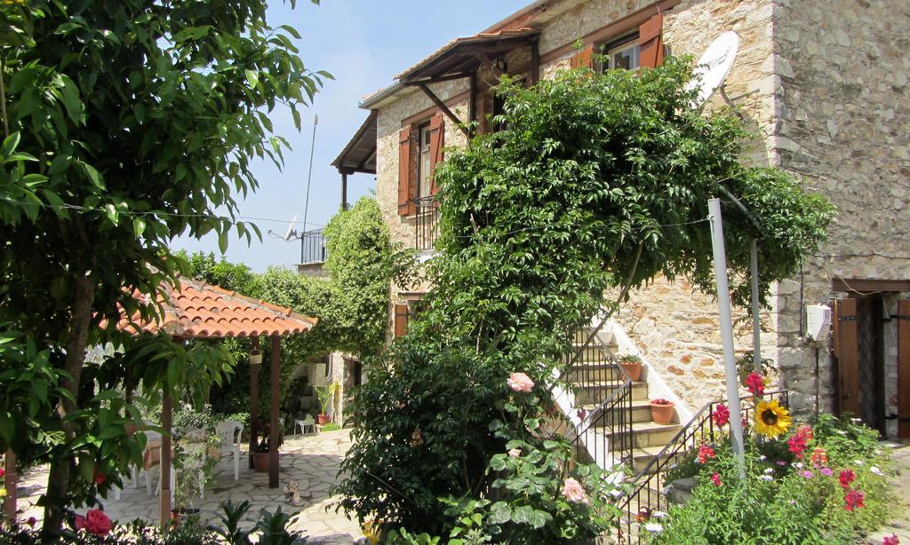 Tsorni Hill Cottage Лефокастро Экстерьер фото