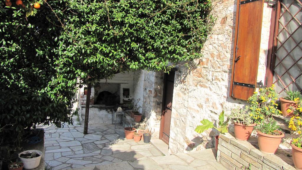 Tsorni Hill Cottage Лефокастро Экстерьер фото